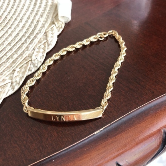 Speidel USA Gold Tone Lynda Bracelet - Picture 1 of 5